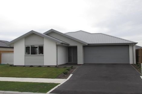 Photo of property in 17 Faringdon Boulevard, Rolleston, 7615