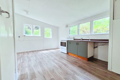 Photo of property in 1 Titahi Bay Road, Porirua City Centre, Porirua, 5022