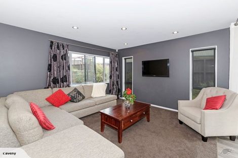 Photo of property in 36a Kervil Avenue, Te Atatu Peninsula, Auckland, 0610