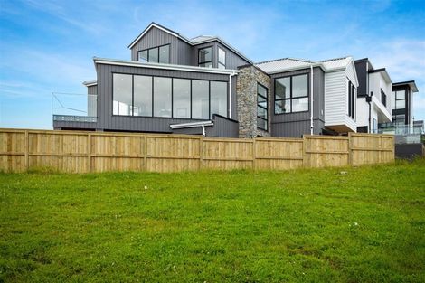 Photo of property in 5 Seawind Way, Hobsonville, Auckland, 0616