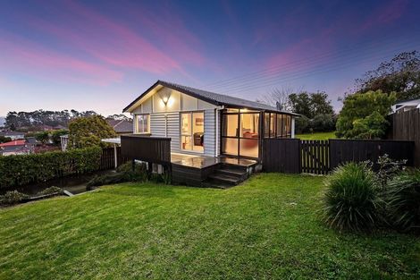 Photo of property in 13 Cushla Place, Massey, Auckland, 0614