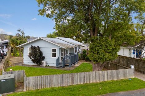 Photo of property in 36 Cargill Street, Papakura, 2110