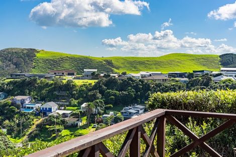 Photo of property in 28 Kelly Street, Baylys Beach, Dargaville, 0377