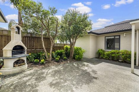 Photo of property in 22 Keepers Drive, Gulf Harbour, Whangaparaoa, 0930