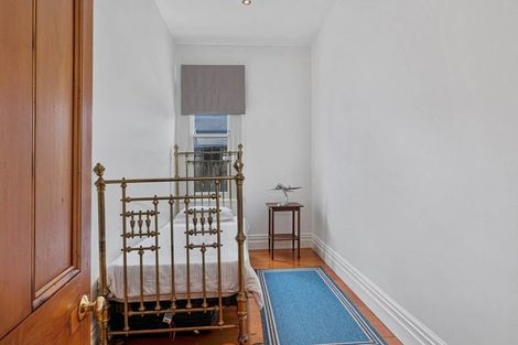Photo of property in 5 Shoal Bay Road, Devonport, Auckland, 0624
