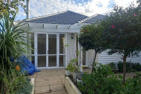 Photo of property in 79 Clovelly Road, Bucklands Beach, Auckland, 2012