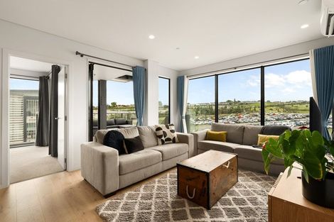 Photo of property in 322/3 Kaipiho Lane, Albany, Auckland, 0632