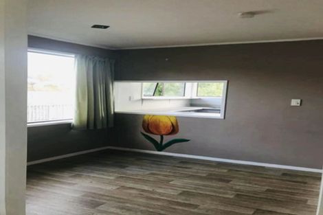 Photo of property in 93 Stapleford Crescent, Browns Bay, Auckland, 0630