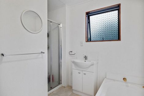 Photo of property in 32 Rata Street, Tokomaru, Palmerston North, 4474