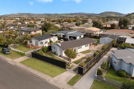 Photo of property in 216 Range Road, Papamoa Beach, Papamoa, 3118