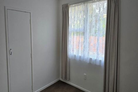 Photo of property in 1/37 Kirrie Avenue, Te Atatu South, Auckland, 0610