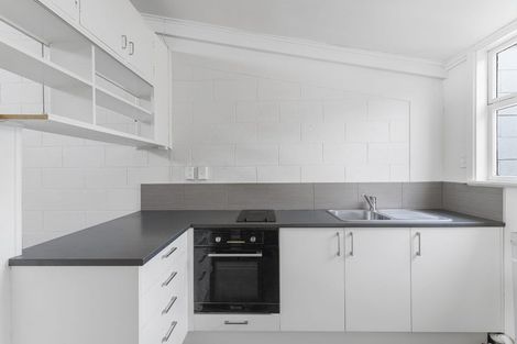 Photo of property in 12/27 Mokoia Road, Birkenhead, Auckland, 0626