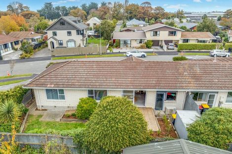 Photo of property in 1/18 Sawtell Place, Northcote, Christchurch, 8052