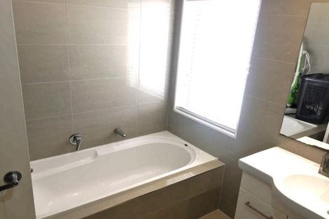 Photo of property in 144 Flat Bush School Road, Flat Bush, Auckland, 2019