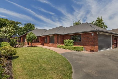 Photo of property in 17 Worthy Street, Ilam, Christchurch, 8041