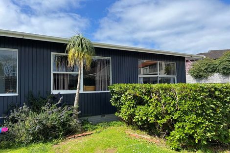 Photo of property in 1 Frater Avenue, Milford, Auckland, 0620