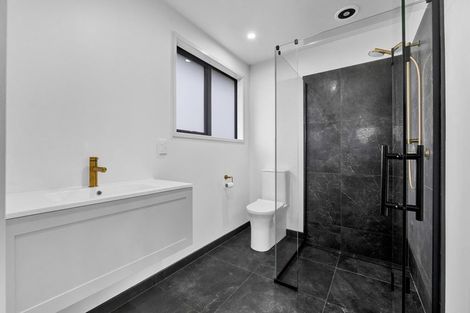 Photo of property in 74 Turuturu Road, Hawera, 4674