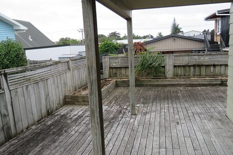 Photo of property in 9 Hawea Street, Mount Maunganui, 3116