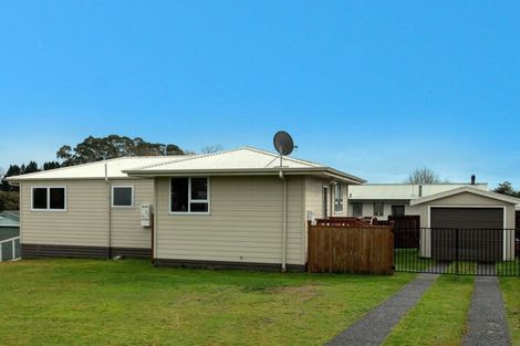 Photo of property in 16 Koreke Place, Tokoroa, 3420