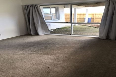 Photo of property in 35b Sartors Avenue, Northcross, Auckland, 0630