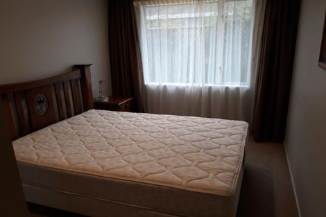 Photo of property in 17c Division Street, Riccarton, Christchurch, 8041