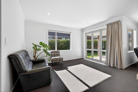 Photo of property in 132 Te Manatu Drive, Huntington, Hamilton, 3210