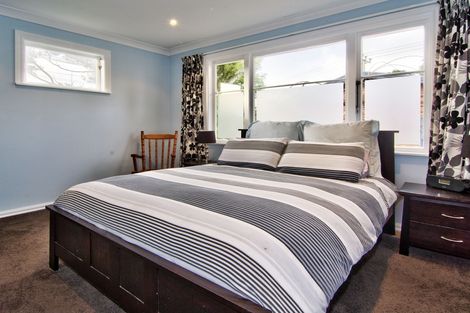 Photo of property in 13 Konini Road, Titirangi, Auckland, 0604