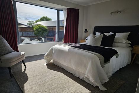 Photo of property in 87 Wilsons Road, Saint Martins, Christchurch, 8022