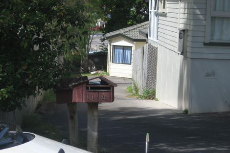 Photo of property in 3/11 Woodall Place, Totara Vale, Auckland, 0627