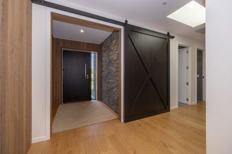 Photo of property in 22 Old Racecourse Road, Albert Town, Wanaka, 9305