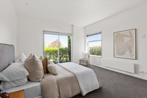 Photo of property in 79 Hikanui Drive, Havelock North, 4130