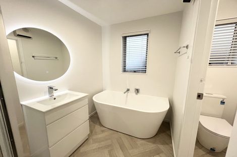 Photo of property in 35 Oldwood Street, Bishopdale, Christchurch, 8053