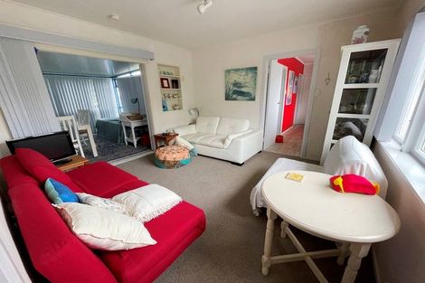 Photo of property in 1/831 Beach Road, Browns Bay, Auckland, 0630