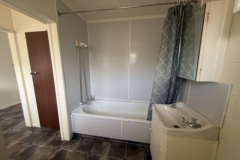 Photo of property in 3/299 Ruahine Street, Terrace End, Palmerston North, 4410