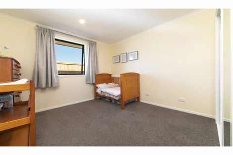 Photo of property in 8 Remana Crescent, Huapai, Kumeu, 0810