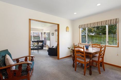Photo of property in 1/102 Apsley Drive, Avonhead, Christchurch, 8042