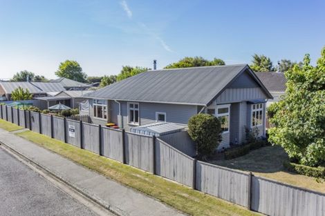Photo of property in 2 Spring Grove Street, Spreydon, Christchurch, 8024