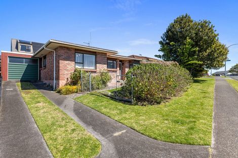 Photo of property in 18a Esmeralda Street, Welcome Bay, Tauranga, 3112