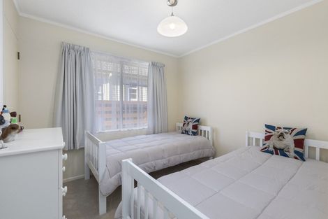 Photo of property in 59f2- Kowhai Avenue, Ebdentown, Upper Hutt, 5018