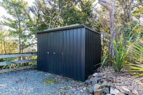 Photo of property in 5 Lancewood Lane, Pahi, Paparoa, 0571