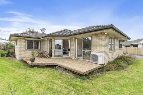 Photo of property in 1 Cabeleigh Drive, Helensville, 0800