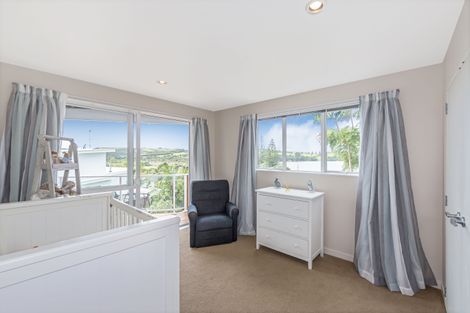 Photo of property in 90 Shakespear Road, Army Bay, Whangaparaoa, 0930