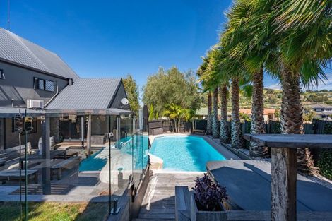 Photo of property in 37 Kent Terrace, Taradale, Napier, 4112
