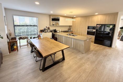 Photo of property in 35 Westgate Drive, Westgate, Auckland, 0614