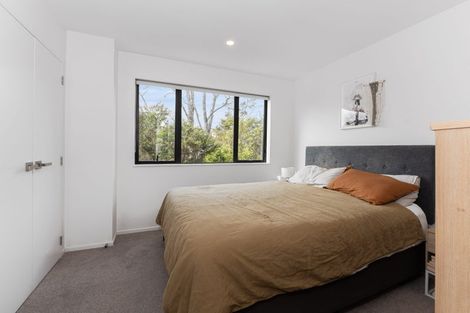 Photo of property in 53 Morihana Close, Glen Eden, Auckland, 0602