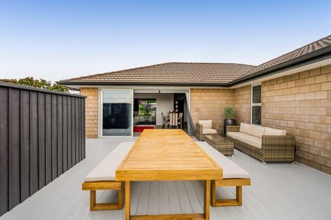 Photo of property in 16 Jules Crescent, Bell Block, New Plymouth, 4312