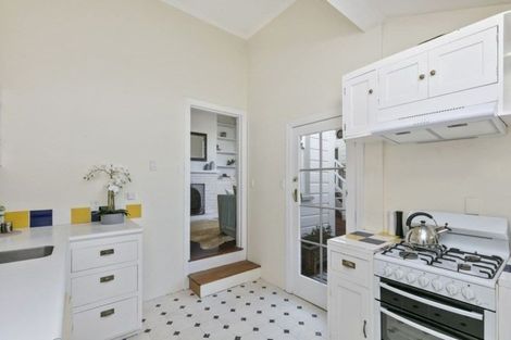 Photo of property in 7 Yale Road, Mount Cook, Wellington, 6021