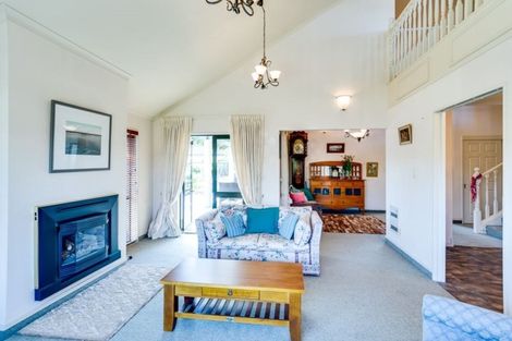 Photo of property in 10 Knightsbridge Place, Taradale, Napier, 4112