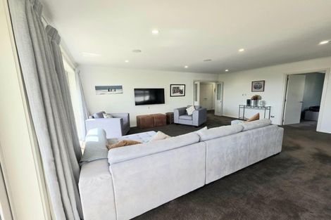 Photo of property in 16 North Ridge Drive, Oamaru North, Oamaru, 9400