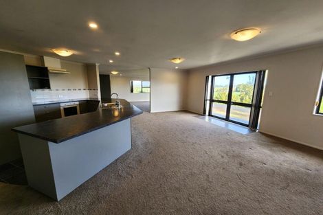 Photo of property in 254a Mountain Road, Lepperton, New Plymouth, 4373